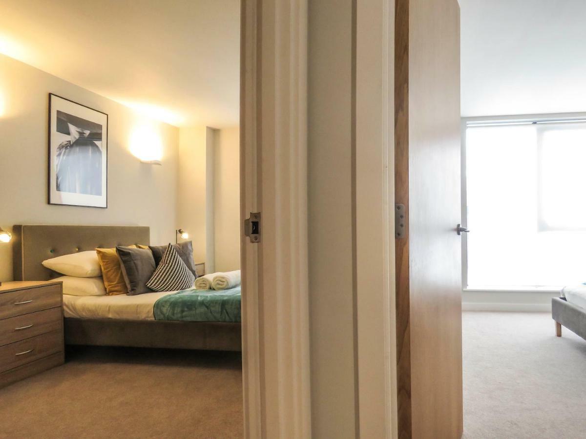 Tudors Esuites Jq Two Bedrooms * Birmingham