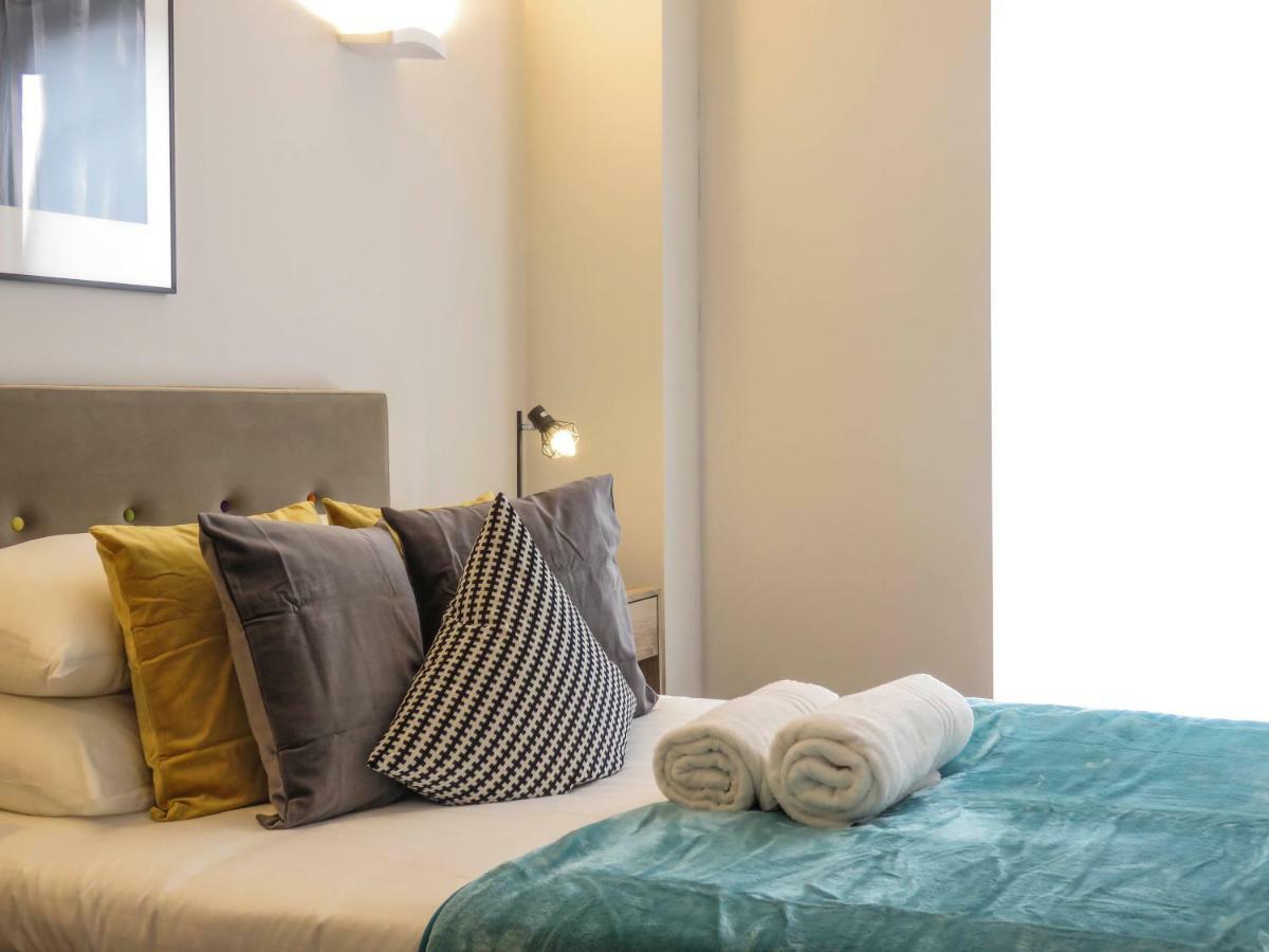 Tudors Esuites Jq Two Bedrooms Apartment *